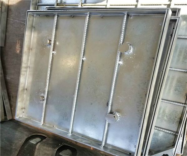 不銹鋼隱形蓋板:現(xiàn)代家居的選擇 不銹鋼隱形蓋板:現(xiàn)代家居的選擇