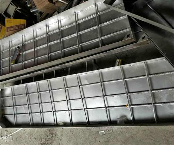 不銹鋼井蓋:城市建設的隱形英雄 不銹鋼井蓋:城市建設的隱形英雄