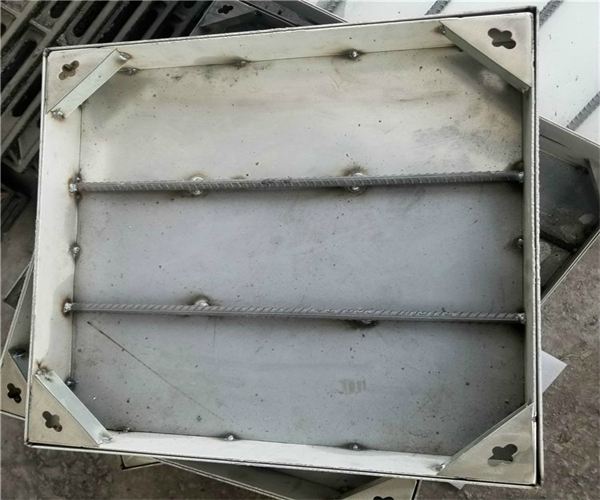 不銹鋼隱形井蓋:城市美化的隱形功臣 不銹鋼隱形井蓋:城市美化的隱形功臣