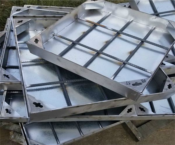 不銹鋼井蓋廠家:為城市基礎設施保駕護航 不銹鋼井蓋廠家:為城市基礎設施保駕護航