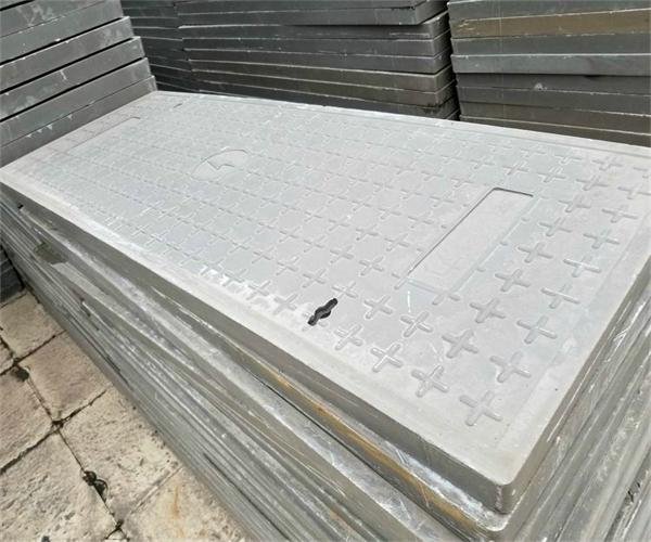 球鐵井蓋圖片 球墨鑄鐵井蓋少錢一套 球鐵井蓋圖片 球墨鑄鐵井蓋少錢一套