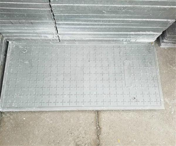 路上井蓋壞了找誰 下水井蓋壞了導致車子損壞誰賠 路上井蓋壞了找誰 下水井蓋壞了導致車子損壞誰賠