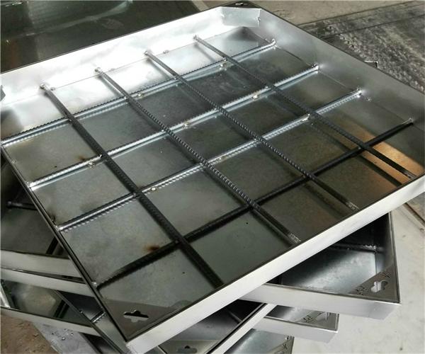 鑄造井蓋工藝流程 鑄鐵井蓋型號規格意義