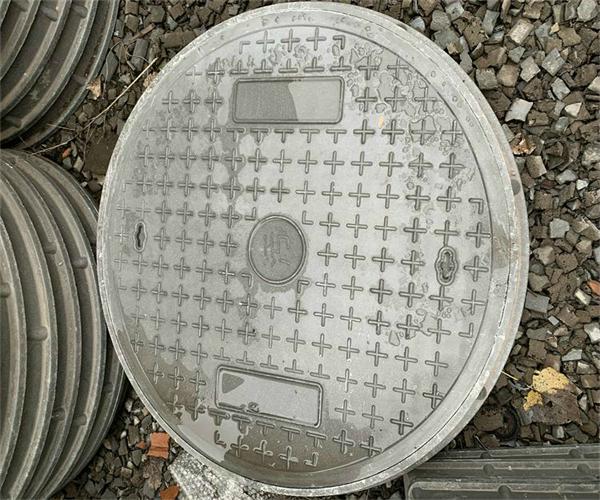 球墨鑄鐵井蓋d700一般重重型的 鑄鐵井蓋d400國標重量 球墨鑄鐵井蓋d700一般重重型的 鑄鐵井蓋d400國標重量