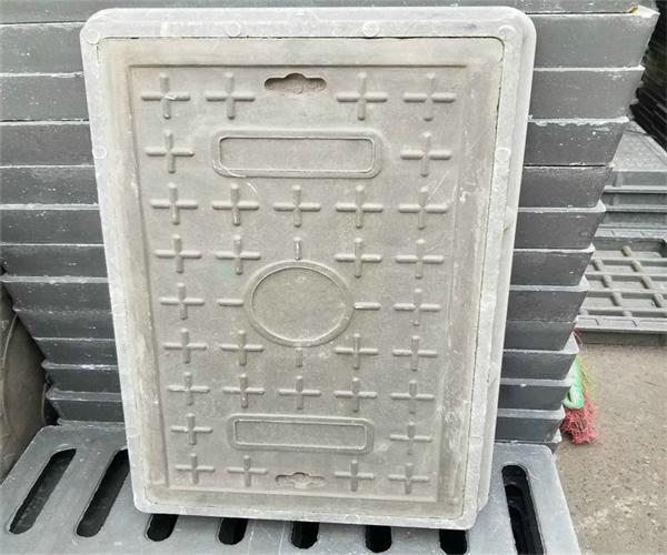 球墨鑄鐵井蓋規(guī)格表格 球墨鑄鐵井蓋600*700 球墨鑄鐵井蓋規(guī)格表格 球墨鑄鐵井蓋600*700