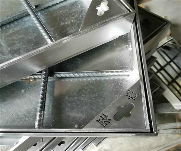 井蓋下沉 防沉降井蓋和普通井蓋的區別圖片 井蓋下沉 防沉降井蓋和普通井蓋的區別圖片