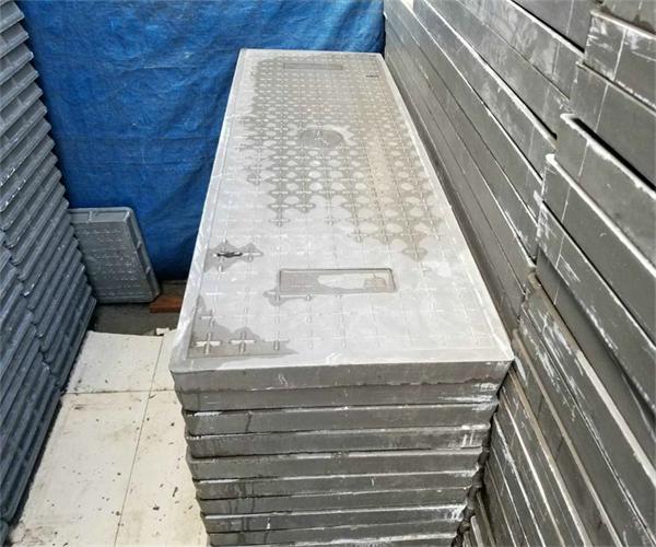 球墨鑄鐵圓井蓋批發 鑄鐵球墨井蓋廠商