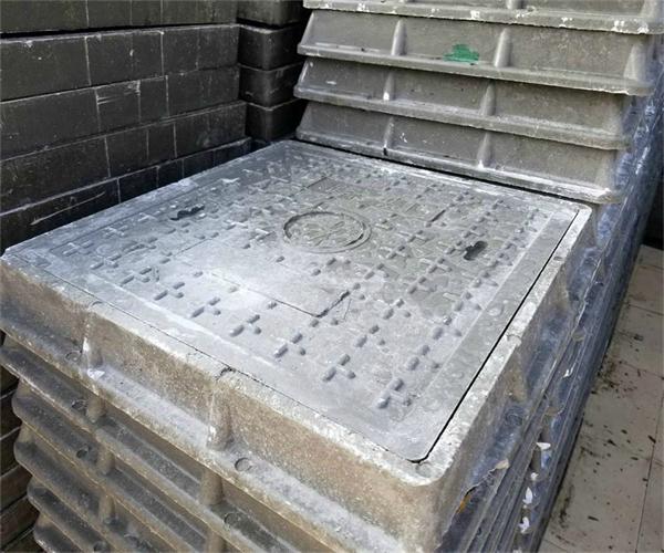 重型球墨鑄鐵井蓋國標重量公斤 球墨鑄鐵井蓋重量75kg 重型球墨鑄鐵井蓋國標重量公斤 球墨鑄鐵井蓋重量75kg