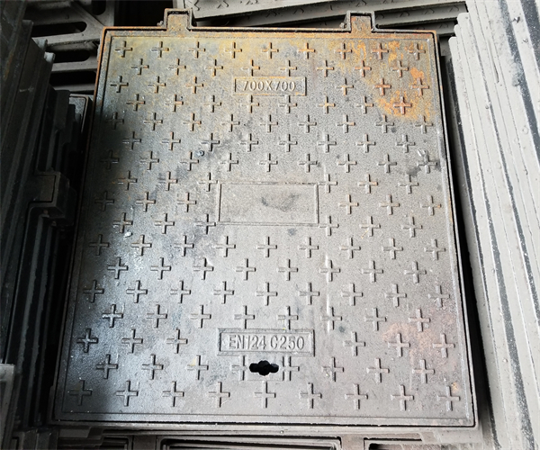 球墨鑄鐵井蓋重型有哪些標(biāo)號(hào)的 球墨鑄鐵井蓋國(guó)標(biāo)重量 球墨鑄鐵井蓋重型有哪些標(biāo)號(hào)的 球墨鑄鐵井蓋國(guó)標(biāo)重量