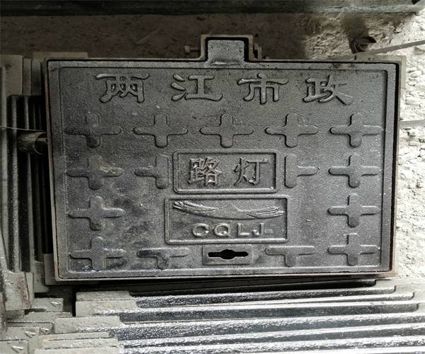 球墨鑄鐵井蓋國標重量 700重型鑄鐵井蓋 球墨鑄鐵井蓋國標重量 700重型鑄鐵井蓋