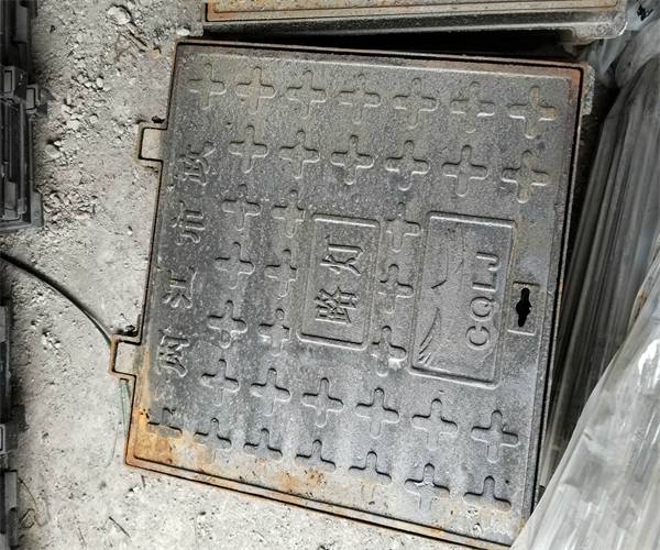 輕重型鑄鐵井蓋 輕重型鑄鐵井蓋 輕重型鑄鐵井蓋 輕重型鑄鐵井蓋