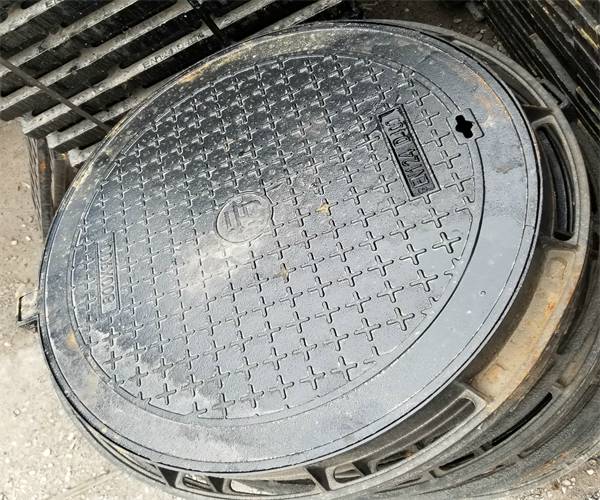 嵌入式球墨鑄鐵井蓋 球墨鑄鐵井蓋施工視頻 嵌入式球墨鑄鐵井蓋 球墨鑄鐵井蓋施工視頻