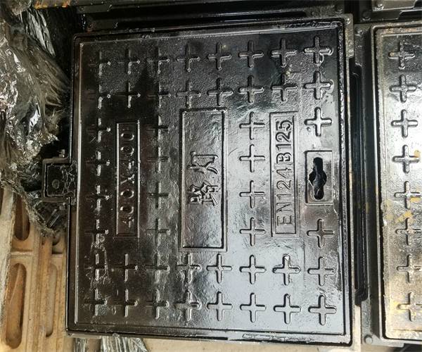 d400球磨鑄鐵井蓋 球墨鑄鐵井蓋450*750 d400球磨鑄鐵井蓋 球墨鑄鐵井蓋450*750