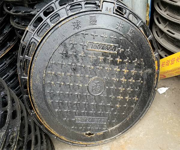 球鐵卡簧井雨水篦子 球墨鑄鐵雨水篦子價格 球鐵卡簧井雨水篦子 球墨鑄鐵雨水篦子價格