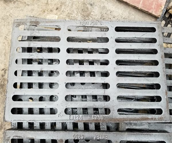 鑄鐵雨水篦子規格尺寸及要求 鑄鐵雨水篦子規格尺寸及要求