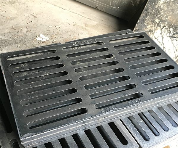 各種溝蓋板圖片:城市美化與的結(jié)合 各種溝蓋板圖片:城市美化與的結(jié)合