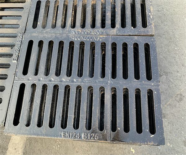 球墨鑄鐵水溝蓋板規格:提升城市基礎設施的選擇 球墨鑄鐵水溝蓋板規格:提升城市基礎設施的選擇