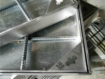 球墨鑄鐵井蓋規格型號 鑄鐵管和規格參數