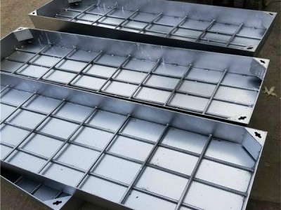 草坪井蓋執行的 草坪窨井蓋設計