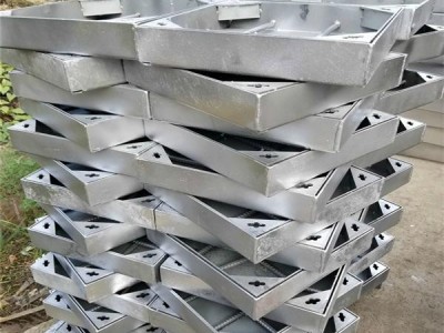 球墨鑄鐵井蓋規格型號與承重 800鑄鐵井蓋重量承重參數