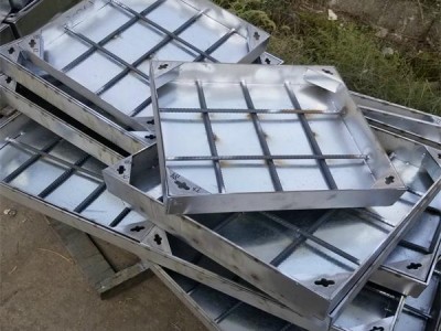 球墨鑄鐵井蓋規格型號 700重型鑄鐵井蓋重