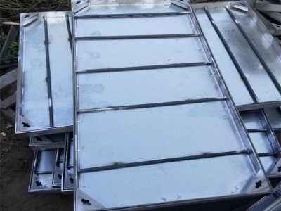 不銹鋼井蓋定做廠家電話少？價(jià)格如何？