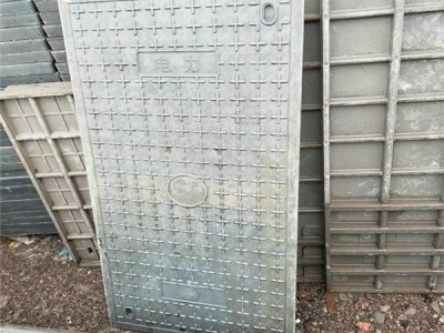 球墨鑄鐵圓井蓋價格少錢 球墨鑄鐵井蓋價格少錢一噸