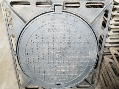 球墨鑄鐵井蓋 700*850 D400 外方內(nèi)圓井蓋