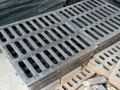 高性能球墨鑄鐵溝蓋板450x750—結合與耐用