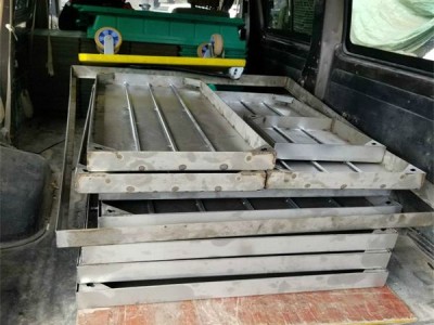 不銹鋼井蓋批發(fā)價(jià)格表