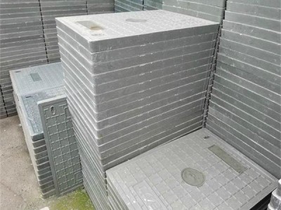 球墨鑄鐵雙層井座和井蓋的區(qū)別 什么井蓋必須要用雙層